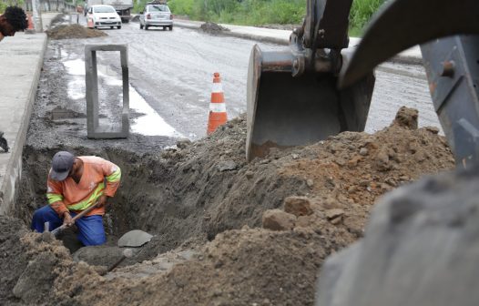 Prefeitura de São Gonçalo avança em obras na Estrada de Guaxindiba