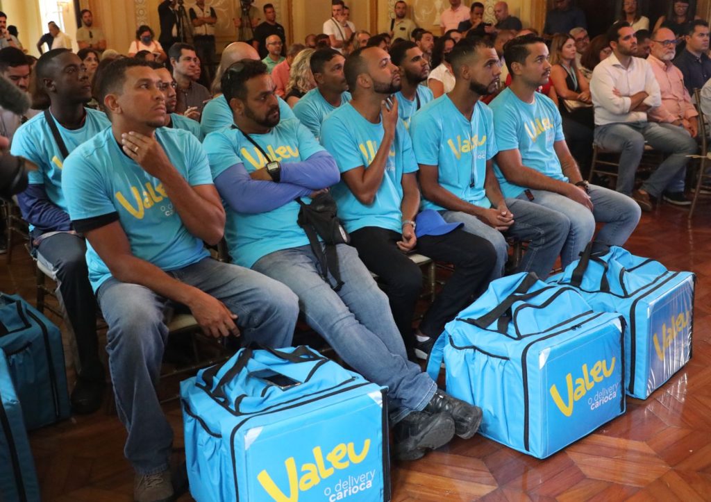 Prefeitura do Rio lança o Valeu, aplicativo de entrega de alimentos