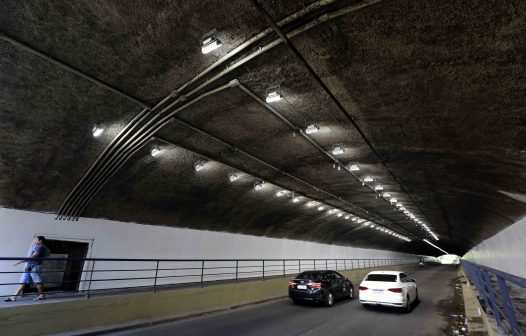 A história mais iluminada. Túnel velho fica com cara de novo com iluminação 100% LED