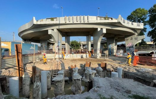 BRT Transbrasil: Eduardo Paes visita obras do terminal Deodoro