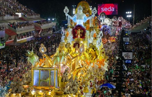 Viradouro celebra 76 anos com evento e abre-alas da temporada do Carnaval 2023