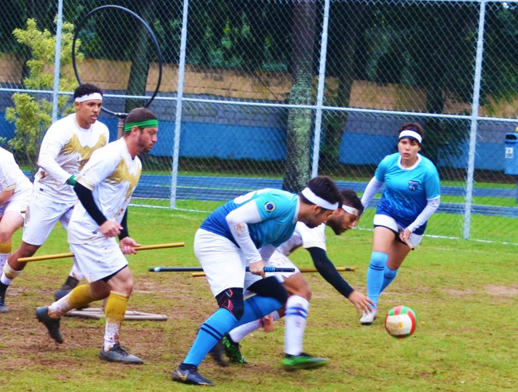 Conexão Hogwarts-Baixada. Você conhece o quadribol? Mesquita sedia campeonato carioca