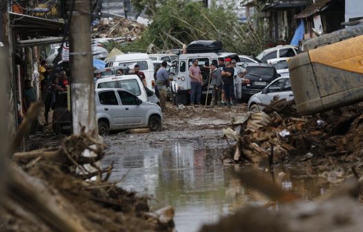 Últimas famílias atingidas pelas chuvas recebem aluguel social e deixam abrigo em Petrópolis