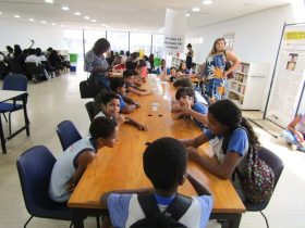 Biblioteca Municipal Governador Leonel Brizola, em Duque de Caxias, celebra 18 anos