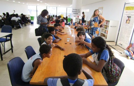 Biblioteca Municipal Governador Leonel Brizola, em Duque de Caxias, celebra 18 anos