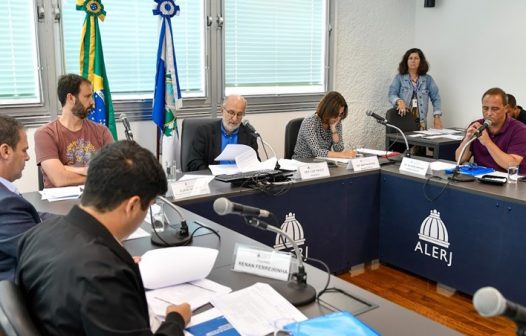 Alerj: Deputados debatem repasse do ICMS para municípios por critérios educacionais