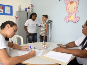 Prefeitura de Resende realiza projeto Contos e Encantos na Biblioteca Pública