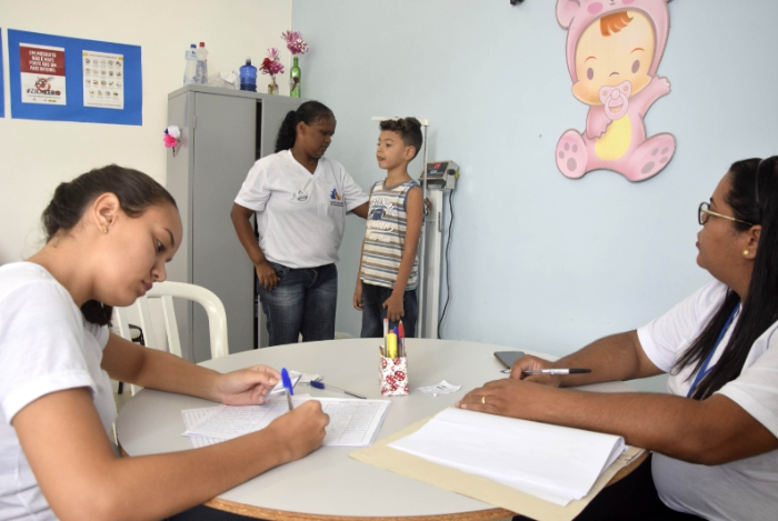 Último dia para beneficiários do Auxílio Brasil em Resende cumprirem condicionalidades