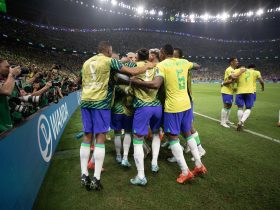 No embalo do cria Vini JR e faro de gol de Richarlison, Brasil vence Sérvia por 2 a 0