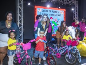 Escola de Macaé recolhe mais de 70 mil itens que serão enviados para reciclagem