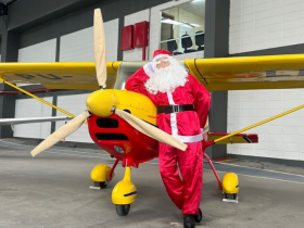 Papai Noel visita Maricá e realiza o sonho de dezenas de crianças
