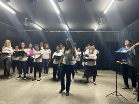 Nilópolis abre mais de 200 vagas para cursos como canto, balé e teatro