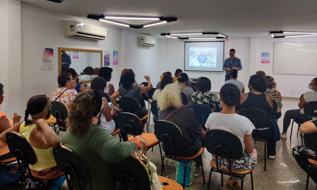 Mais de 3,7 mil vagas em cursos de capacitação para mulheres na capital fluminense