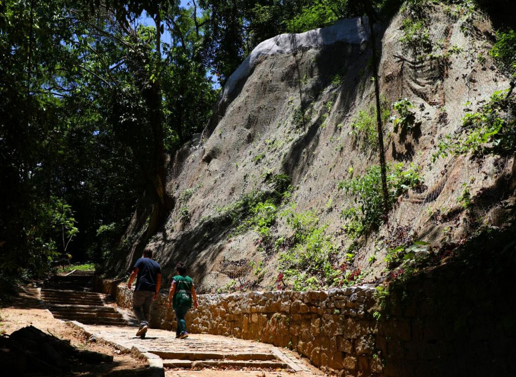 Parque da Catacumba, na capital, é revitalizado com obras de contenção e drenagem