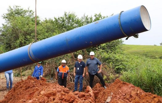 <strong>Prefeito de Rio das Ostras fiscaliza obras da nova adutora da Rio+Saneamento</strong>