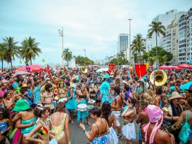 Onde tem blocos de rua neste fim de semana na capital? Confira a programação