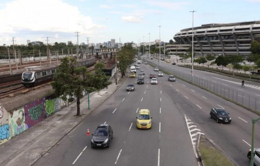 Câmara do Rio pode vetar homenagem de Eduardo Paes a Pelé