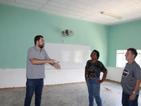 Prefeito de Três Rios visita obras na Escola Municipal Santa Luzia