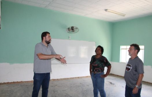 Prefeito de Três Rios visita obras na Escola Municipal Santa Luzia