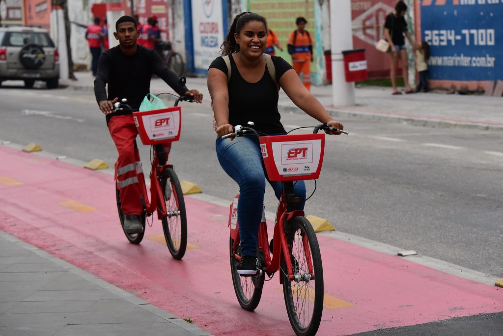 Prefeitura de Maricá abre estações das bicicletas vermelhinhas em Ponta Negra e Itaipuaçu