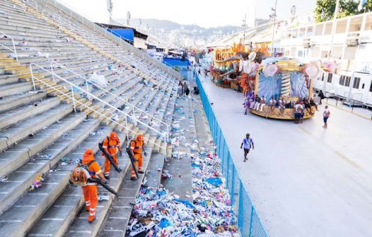 <strong>Comlurb já recolheu mais de mil toneladas de lixo no Carnaval do Rio</strong>