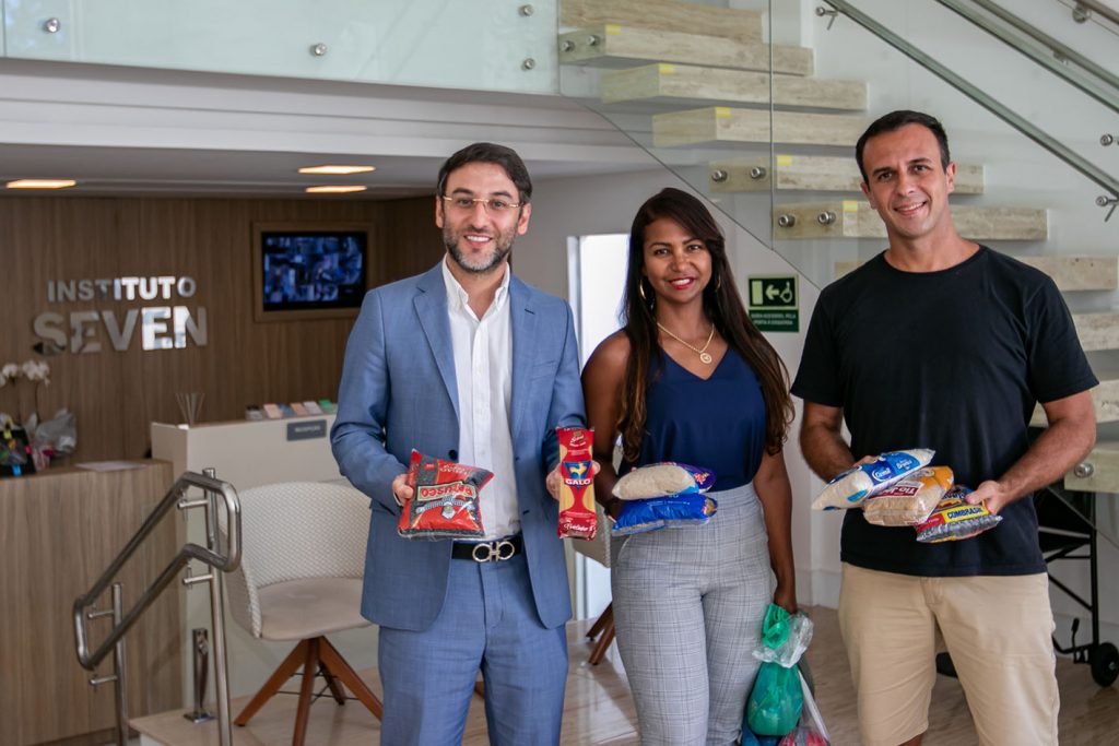 <strong>Prefeitura de Macaé entrega alimentos arrecadados durante a corrida do Circuito Seven</strong>