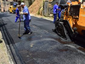 <strong>Prefeito de Petrópolis percorre região do Alto da Serra e anuncia novas intervenções</strong>