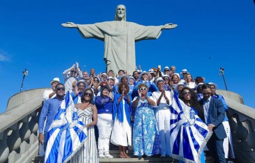 Portela completa 100 anos e festeja em diversos pontos da cidade do Rio