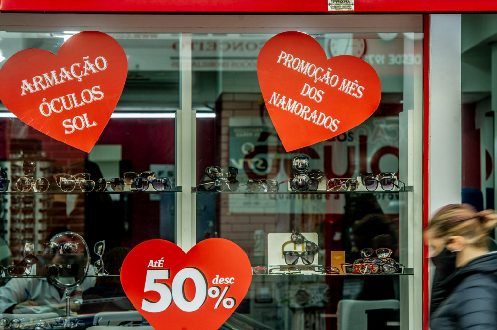 Dia dos Namorados: Lojistas cariocas esperam vender 4% a mais