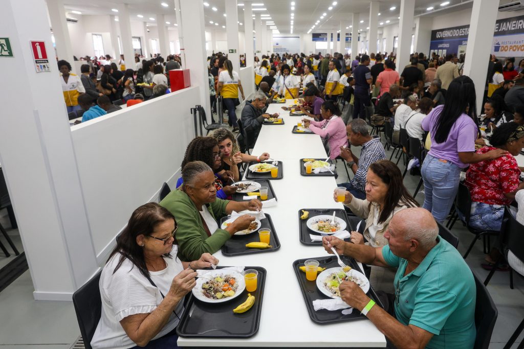 Rio tem maior restaurante popular da América Latina