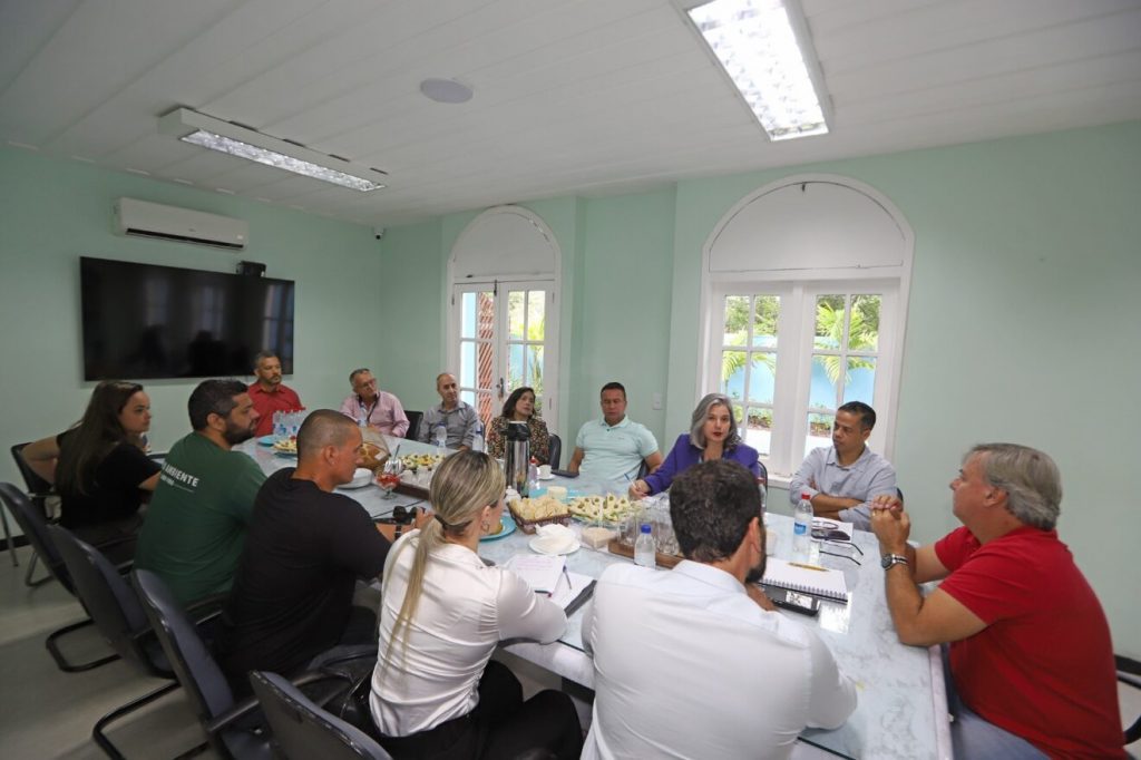 Búzios sedia reunião do Consórcio Lagos São João