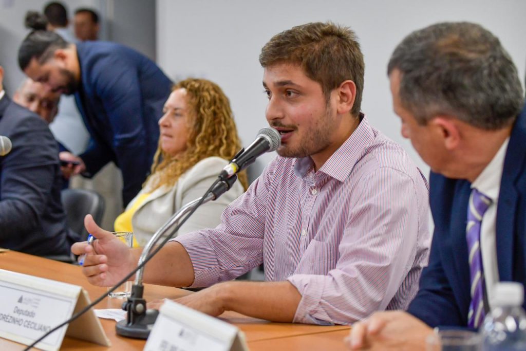 Deputado defende adicional de periculosidade para porteiros