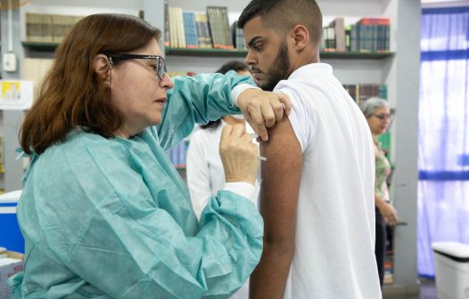 Caxias faz campanha de vacinação em escolas