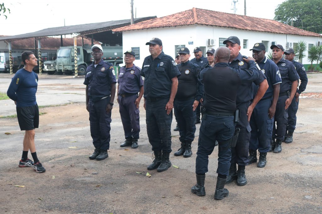 Guarda Civil Municipal forma agentes em Campos