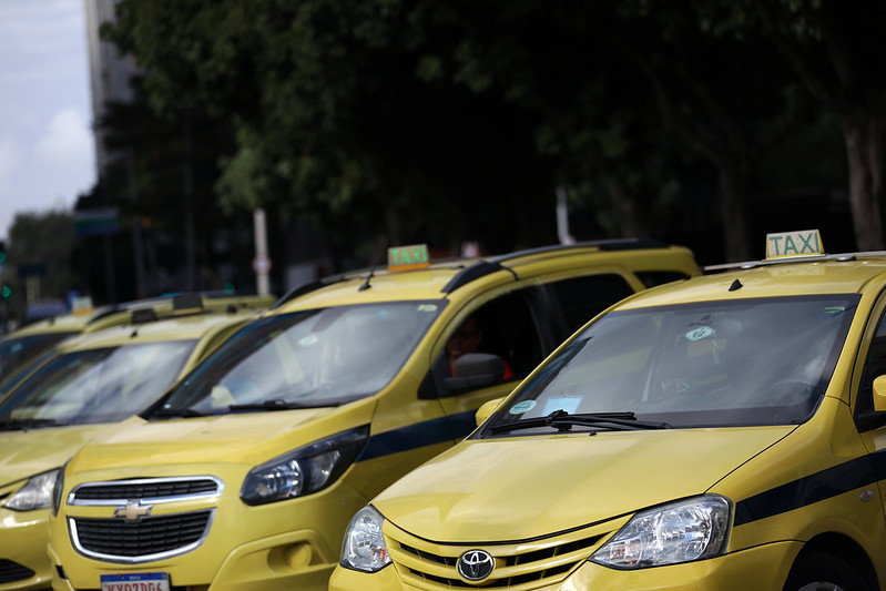 Táxis do Rio terão reajuste no próximo ano