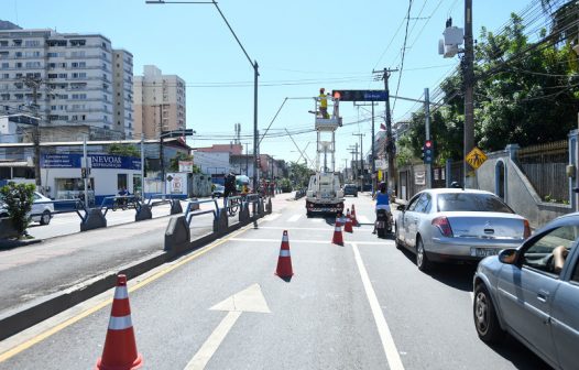 Campos instala semáforos inteligentes