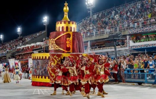 Escolas da Série Ouro abrem desfiles do Carnaval carioca