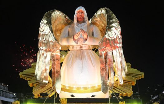 Unidos de Padre Miguel rouba a cena na Série Ouro do carnaval do Rio