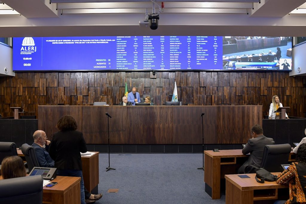 Deputados estaduais voltam a discutir LDO de 2025
