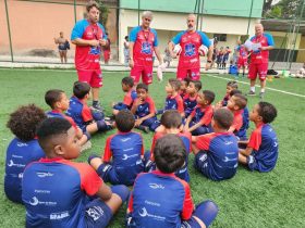 Escolinha de futebol de Zico chega a Niterói