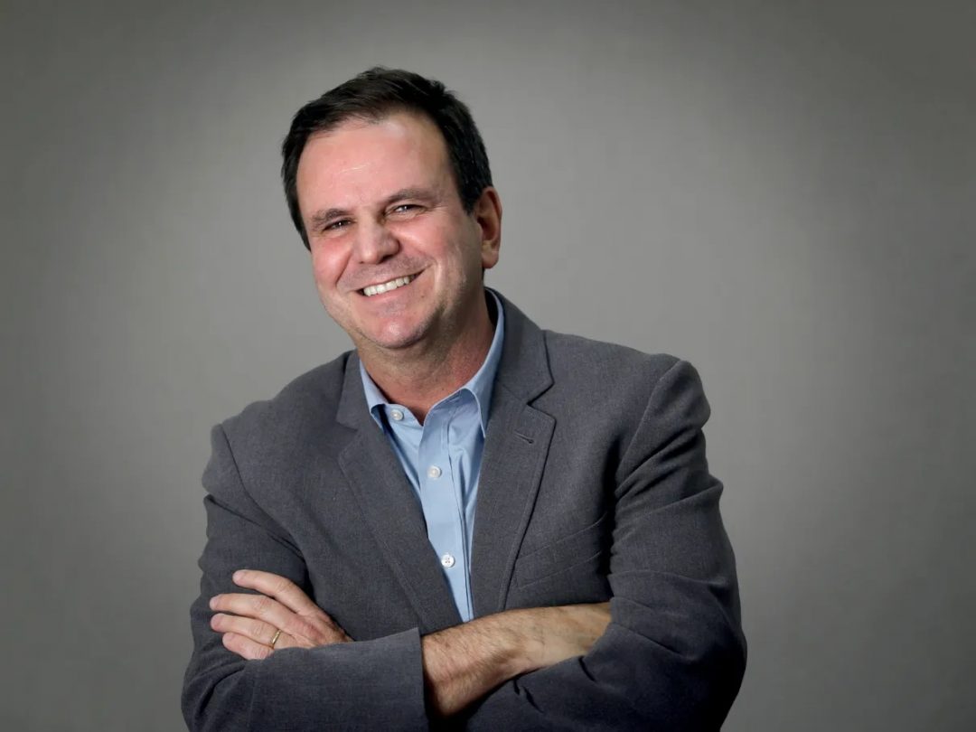 Eduardo Paes se movimenta