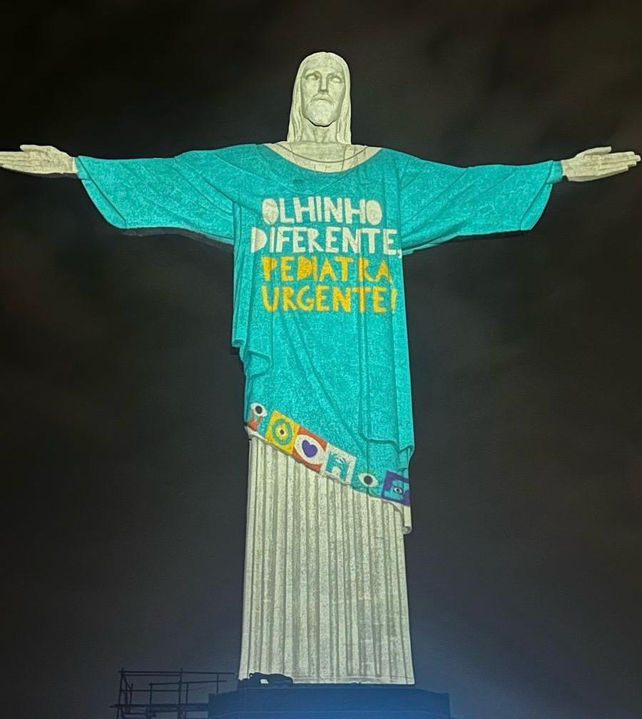 Campanha sobre câncer ocular infantil é lançada no Cristo Redentor