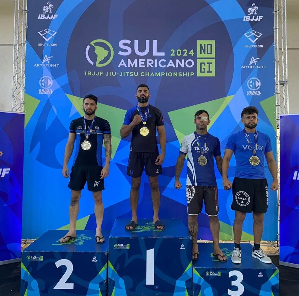 Atletas de Itaperuna ganham ouro em campeonato internacional