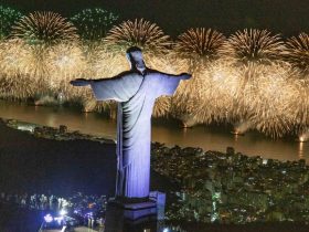 A Maior Virada do Mundo: Caetano, Bethânia, Anitta e Ivete no Rio