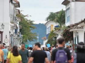 Festa Literária Internacional movimenta Paraty a partir desta quarta