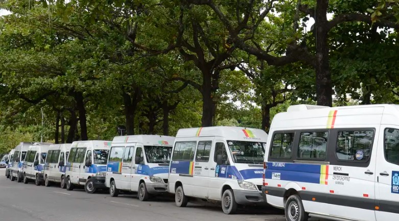 Eleições: Rio inclui vans no serviço de transporte gratuito