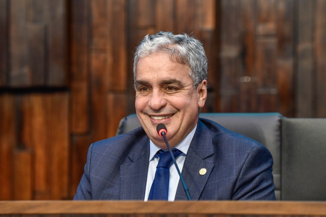 André Ceciliano retorna a Brasília