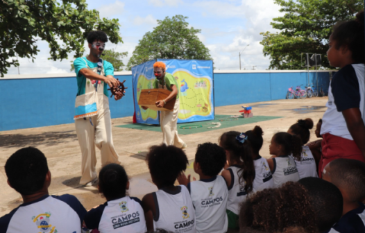 Projeto distribui livros nas escolas municipais de Campos