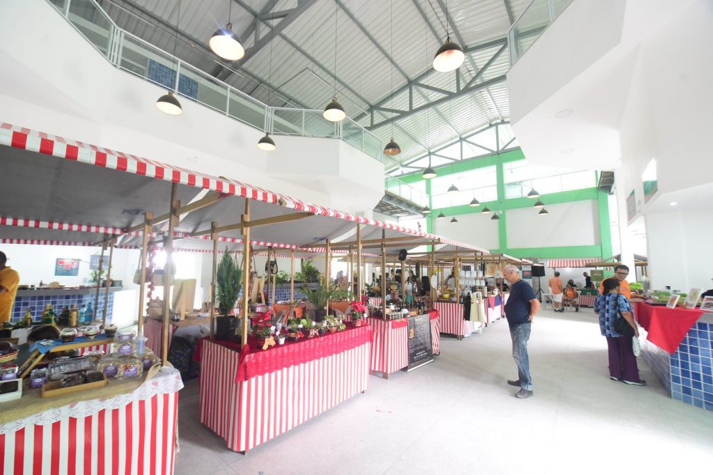 Mercado Municipal de Maricá recebe Feira da Agricultura Familiar