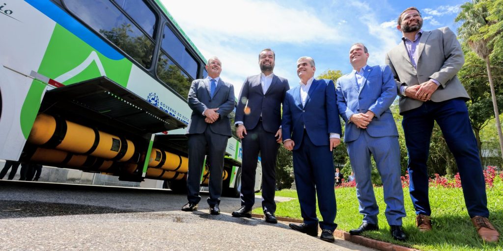 Projeto piloto usará ônibus a gás em duas linhas intermunicipais